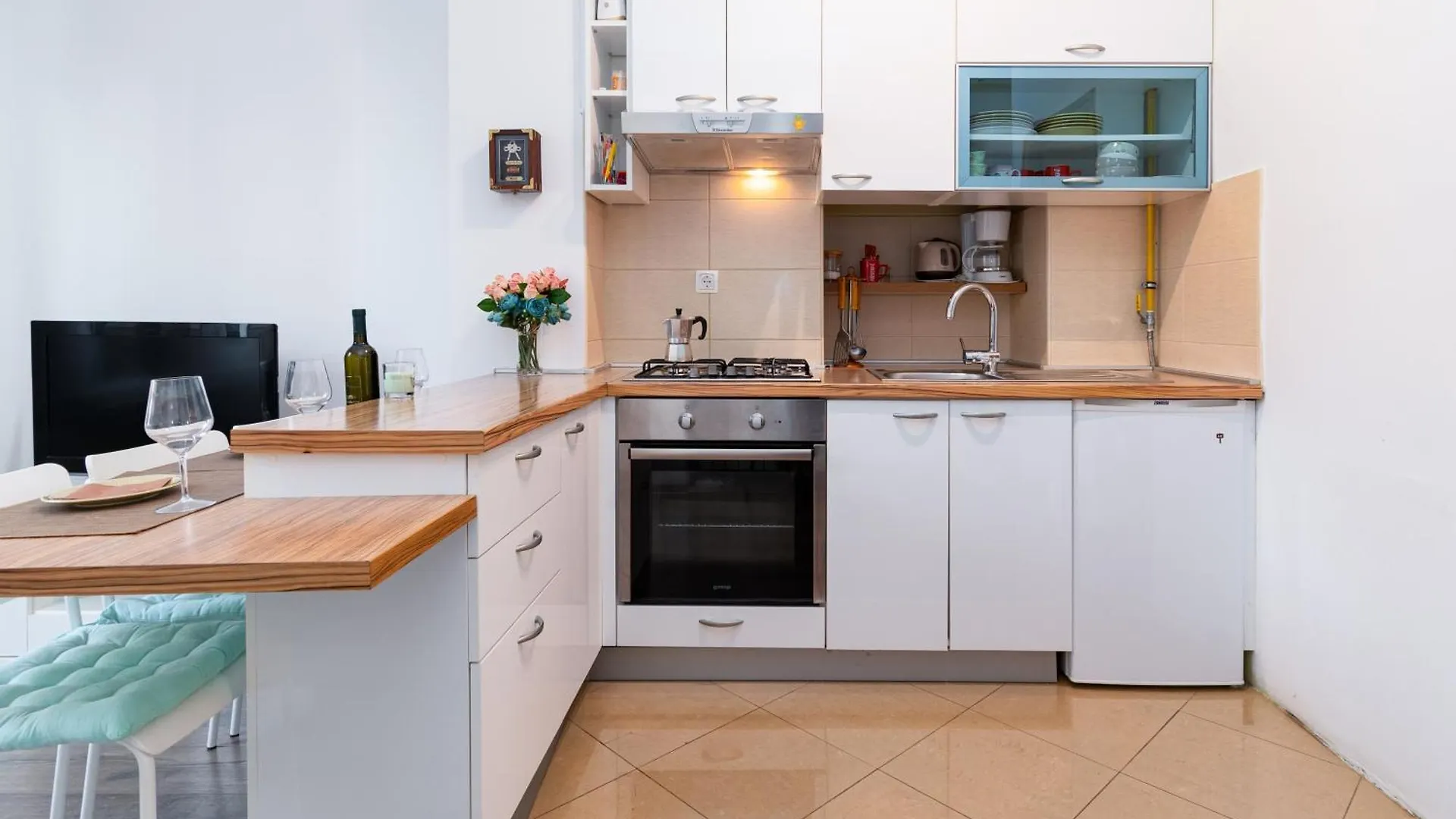 Apartments With Wifi Rijeka - 16455