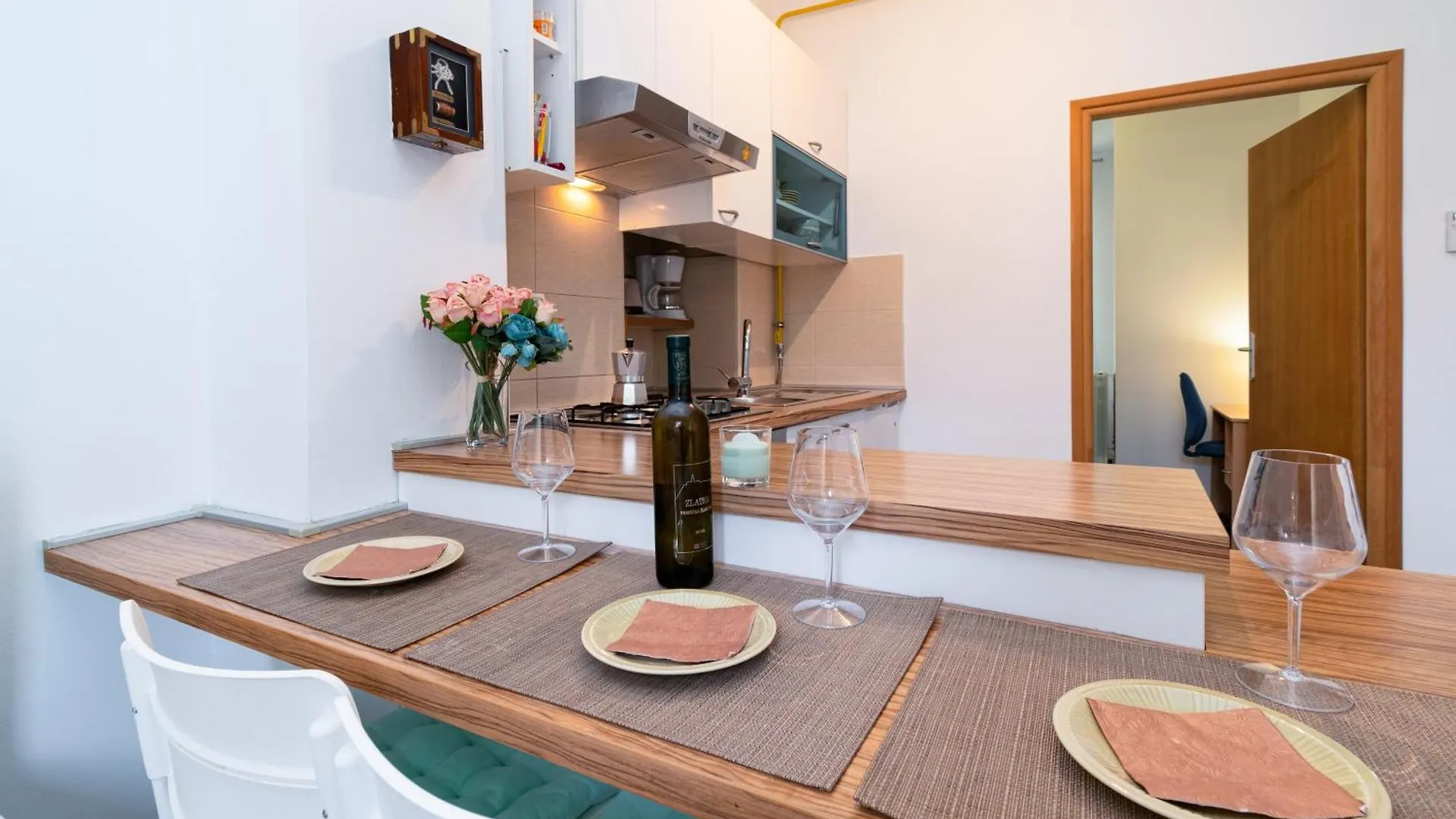 Apartments With Wifi Rijeka - 16455 Croatia
